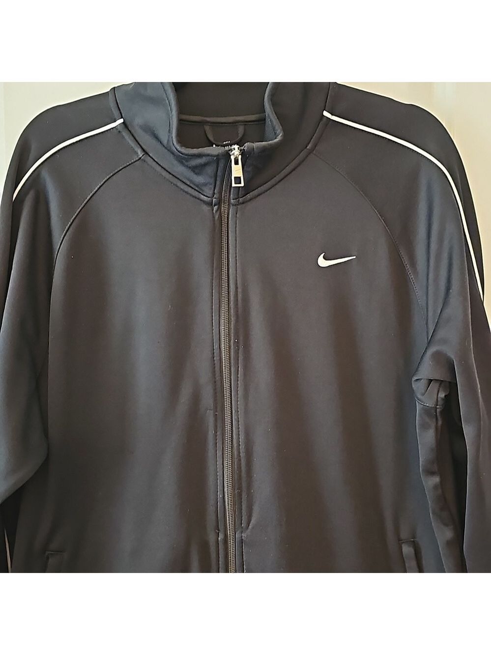 Nike Black Full Zip Jacket - Picture 2 of 10
